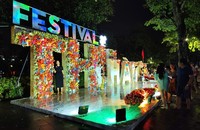 Festival Thu Hà Nội là một sản phẩm du lịch độc đáo, hấp dẫn, thu hút du khách đến tham dự. (Ảnh: PV) 