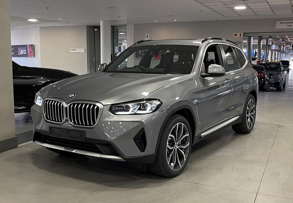 BMW X3 Luxusrabatt bis zu 90 Millionen VND beim Händler Bild 3