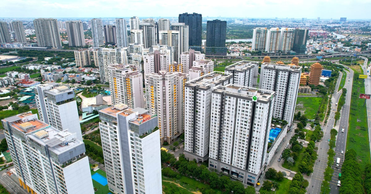 Ho Chi Minh City informs about the results of removing obstacles in granting pink books to home buyers