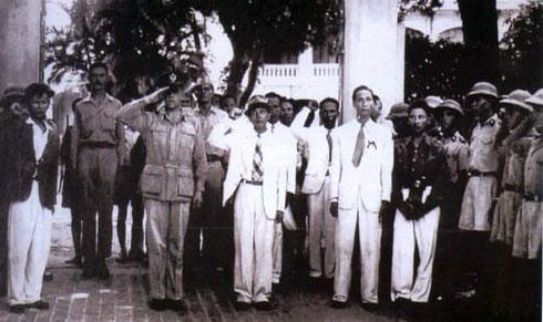 Visitantes extranjeros presenciaron la Revolución de Marzo y el Día de la Independencia 29 foto 3