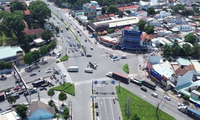 Vista aérea de la zona de construcción del primer paso subterráneo en Binh Duong