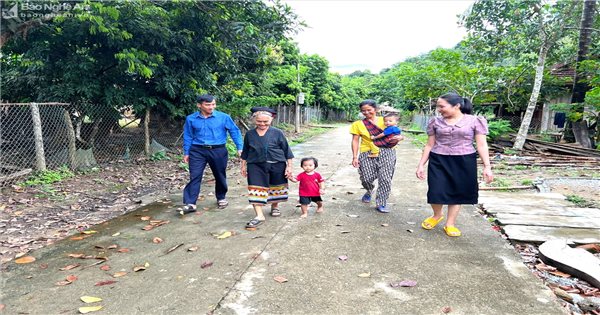 Nghe An: "Positioning" a breakthrough direction to reduce poverty among the O Du ethnic group