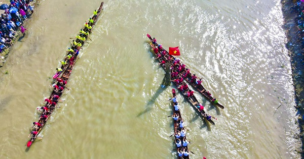 Course fluviale traditionnelle passionnante sur la rivière Loi Nong