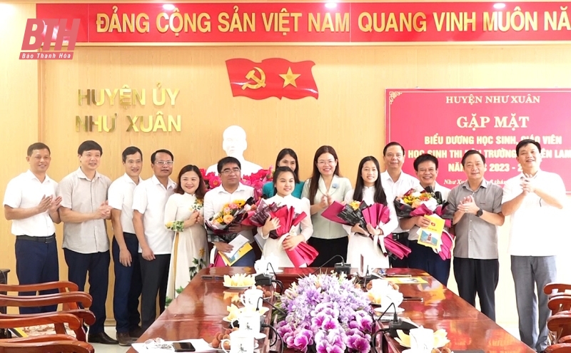 Như Xuân: Gặp mặt, biểu dương học sinh, giáo viên có học sinh đậu Trường THPT Chuyên Lam Sơn