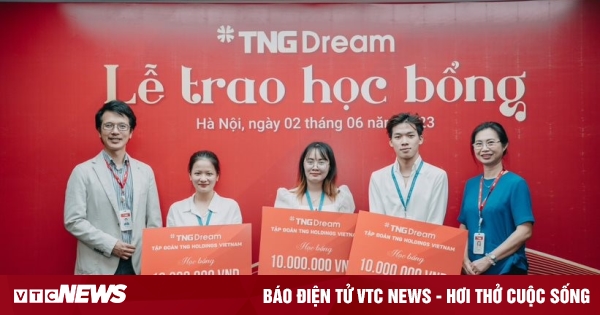 3 sinh viên Đại học Bách Khoa nhận học bổng TNG Dream