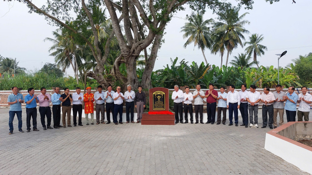 Chau Thanh : Annonce de la décision de reconnaître l'arbre du patrimoine vietnamien