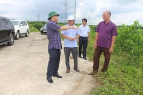 Inspección de campo, trámite de propuestas de inversión para el proyecto de Mejoramiento y completamiento del relleno sanitario de la Ciudad. Dong Ha