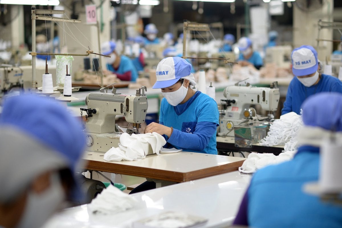 Textile and garment enterprises have their customs procedures suspended due to tax debts.