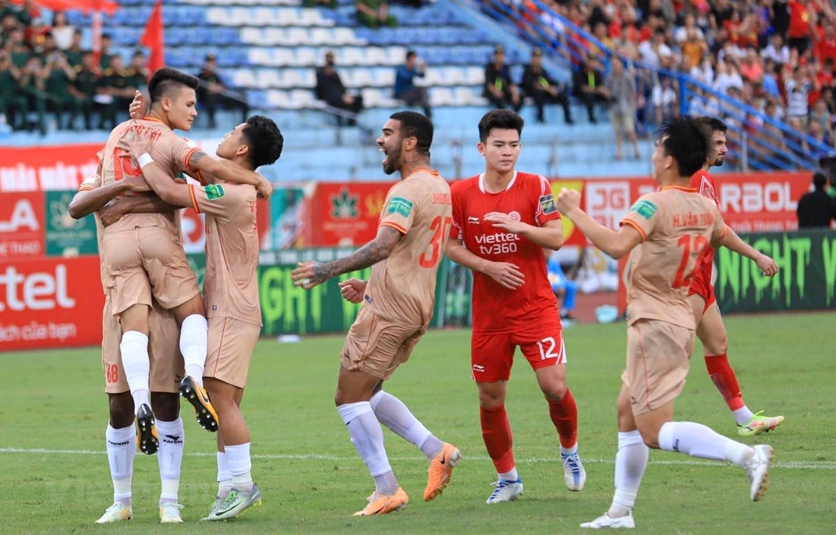 Quang Hai contribuyó con un gol desde el punto penal en la victoria de la Policía de Hanoi por 3-0 sobre Viettel. (Foto: Viet Anh/Vietnam+)