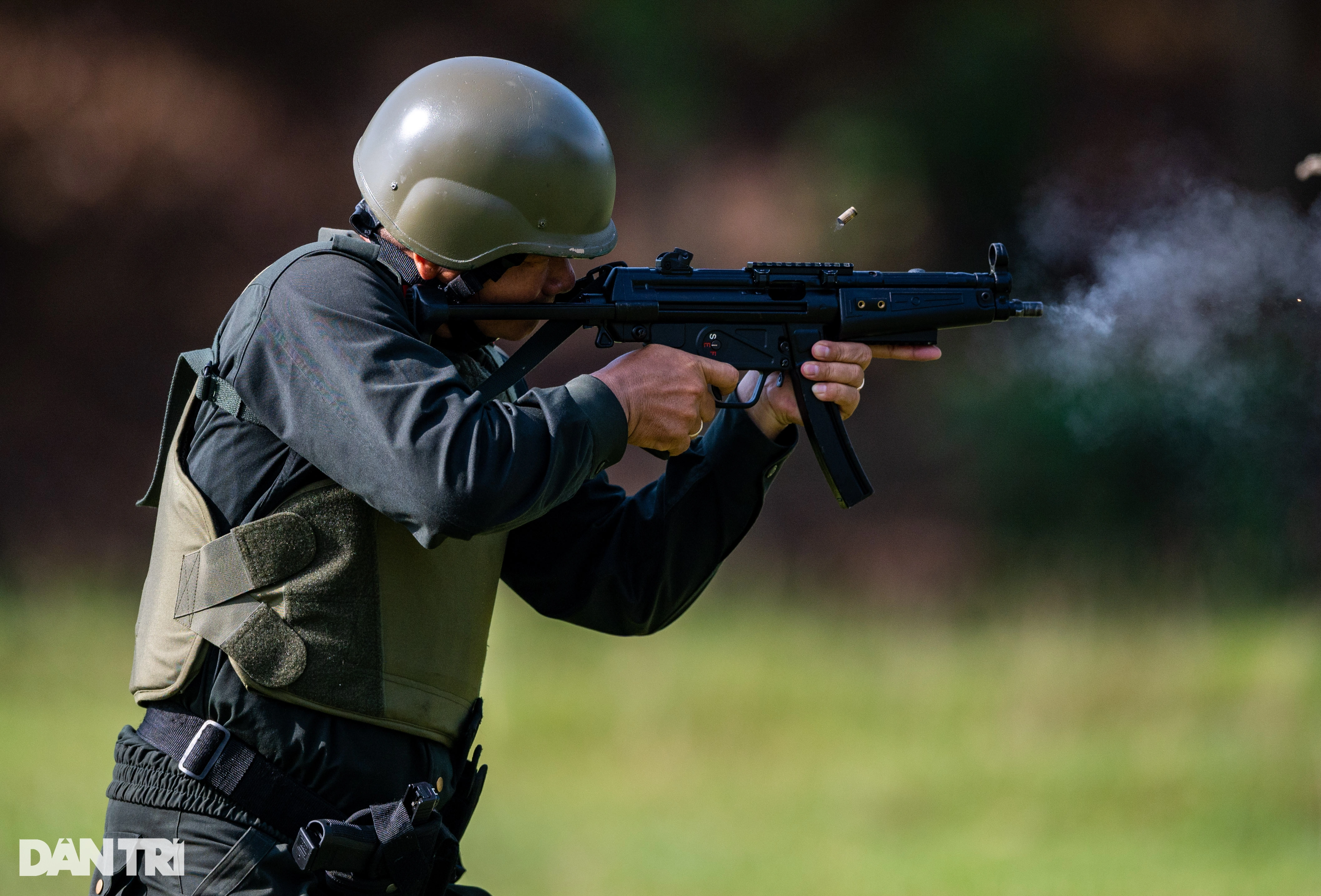 Spezialpolizei und Ziele „Kilometer“ entfernt