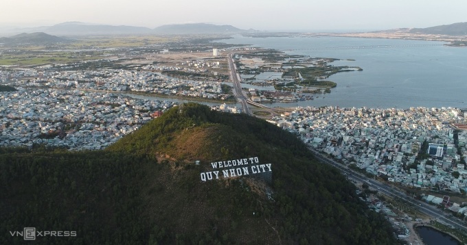 Ba Hoa Mountain - where the tourism project stopped after 5 years of approval. Photo: Dung Nhan