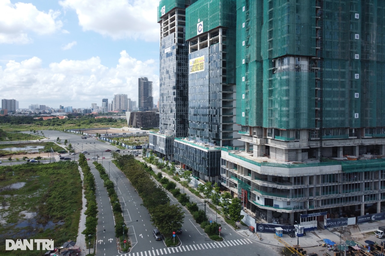 Kinh tế TPHCM vươn lên trong thách thức - 2