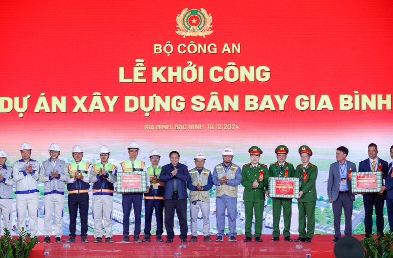 Thủ tướng dự lễ khởi công, chốt mốc hoàn thành dự án sân bay Gia Bình- Ảnh 3.