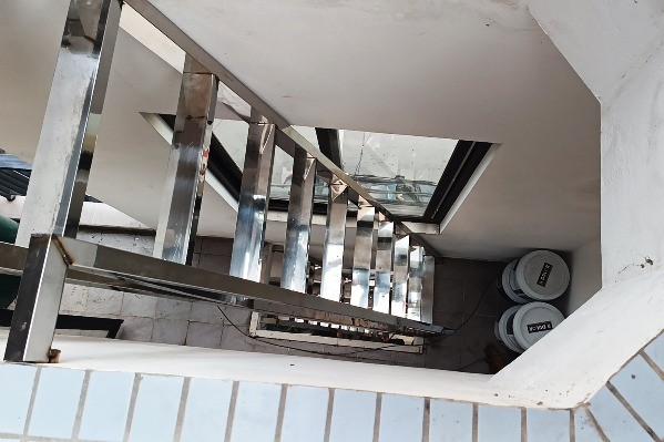 Mini apartment fire: How to install fire escape ladders to keep people safe?
