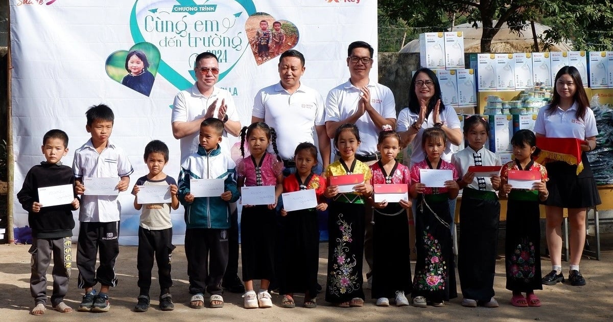 ROX Key aide les enfants à aller à l'école à Chieng Ban, Son La