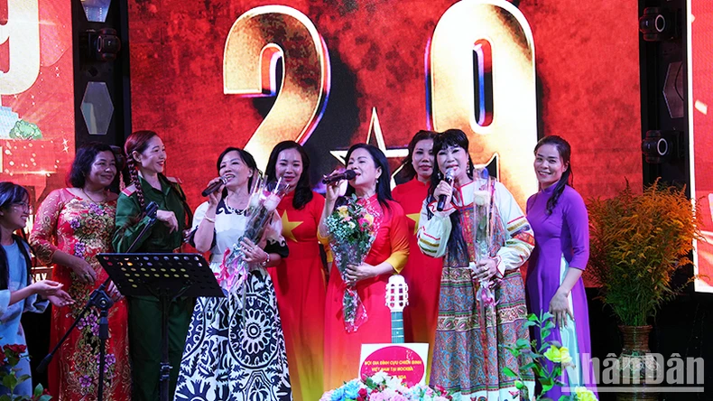 Art competition of Vietnamese community in Russian Federation photo 2