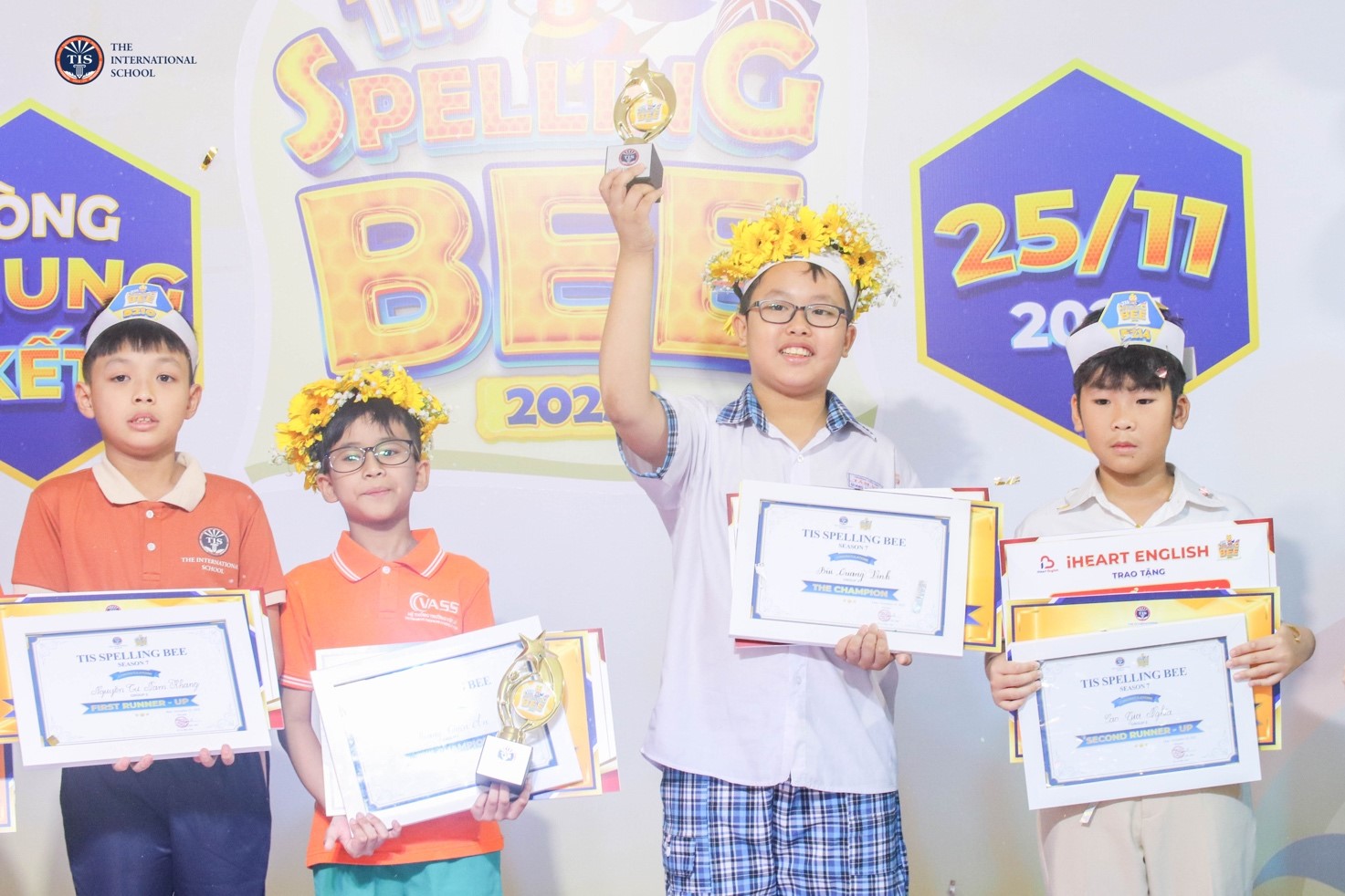 Chung kết TIS Spelling Bee 2023 mùa 7: lộ diện những tài năng ngôn ngữ mới  - Ảnh 3.