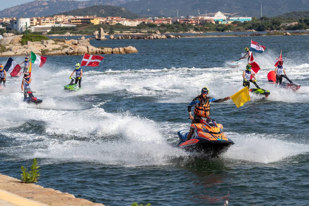 F1H2Oに加え、ビンディン省クイニョンではUIM-ABPアクアバイク世界選手権のレースも開催される。写真：アクアバイク