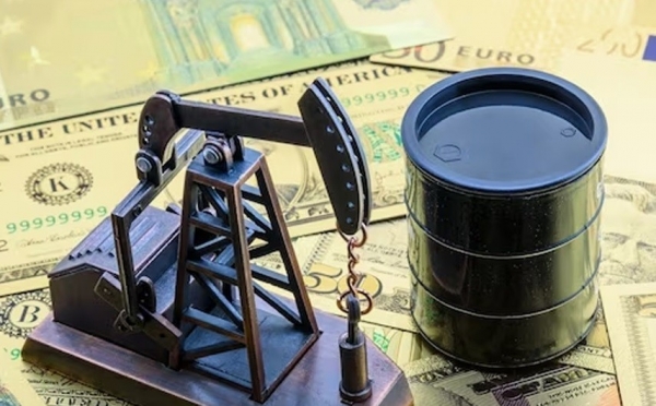 Oil prices still up more than 1% all week