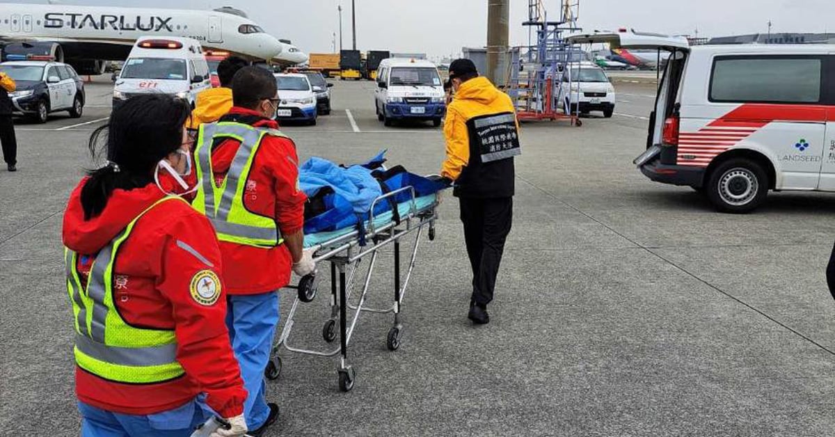 Vietnam Airlines plane makes emergency landing in Taiwan to rescue passengers