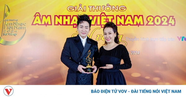 The first Golden Sol Award named Tung Duong, Ha Tran, Duc Tri