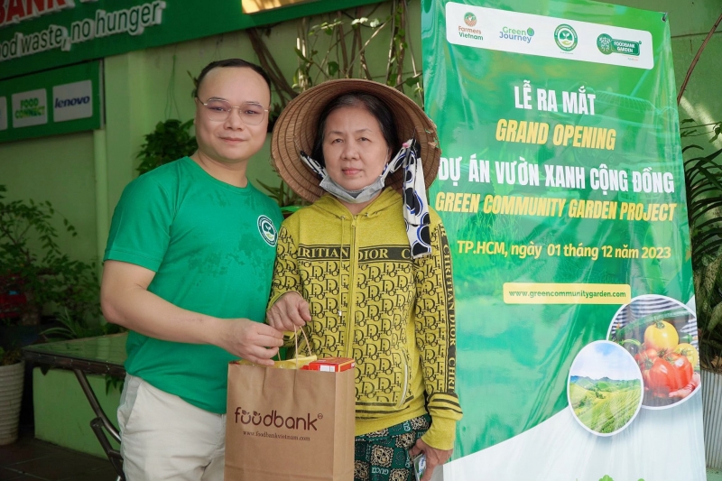 Chương trình “Đổi rác - Lấy quà”.