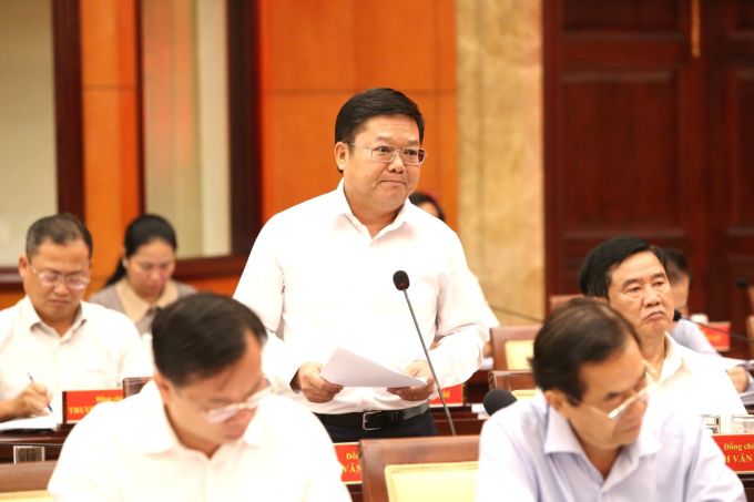 M. Le Van Thinh a pris la parole lors de la conférence qui s'est tenue dans l'après-midi du 2 décembre. Photo : An Phuong