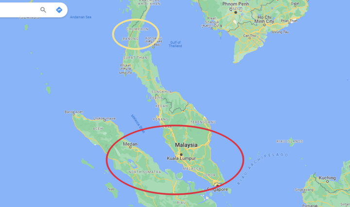 The Strait of Malacca (red ellipse) and the proposed area of ​​the Landbridge project (yellow ellipse), with the Indian Ocean on the left and the South China Sea on the right. (Photo: AM/Google Map)