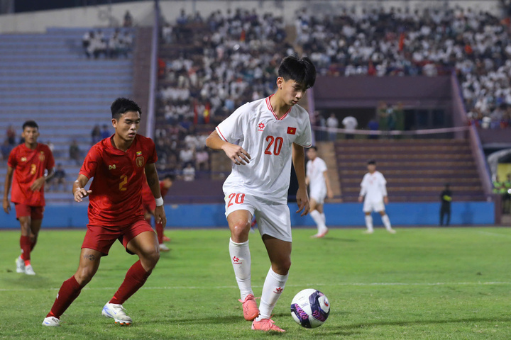 U17ベトナムが試合の先制点をあげた