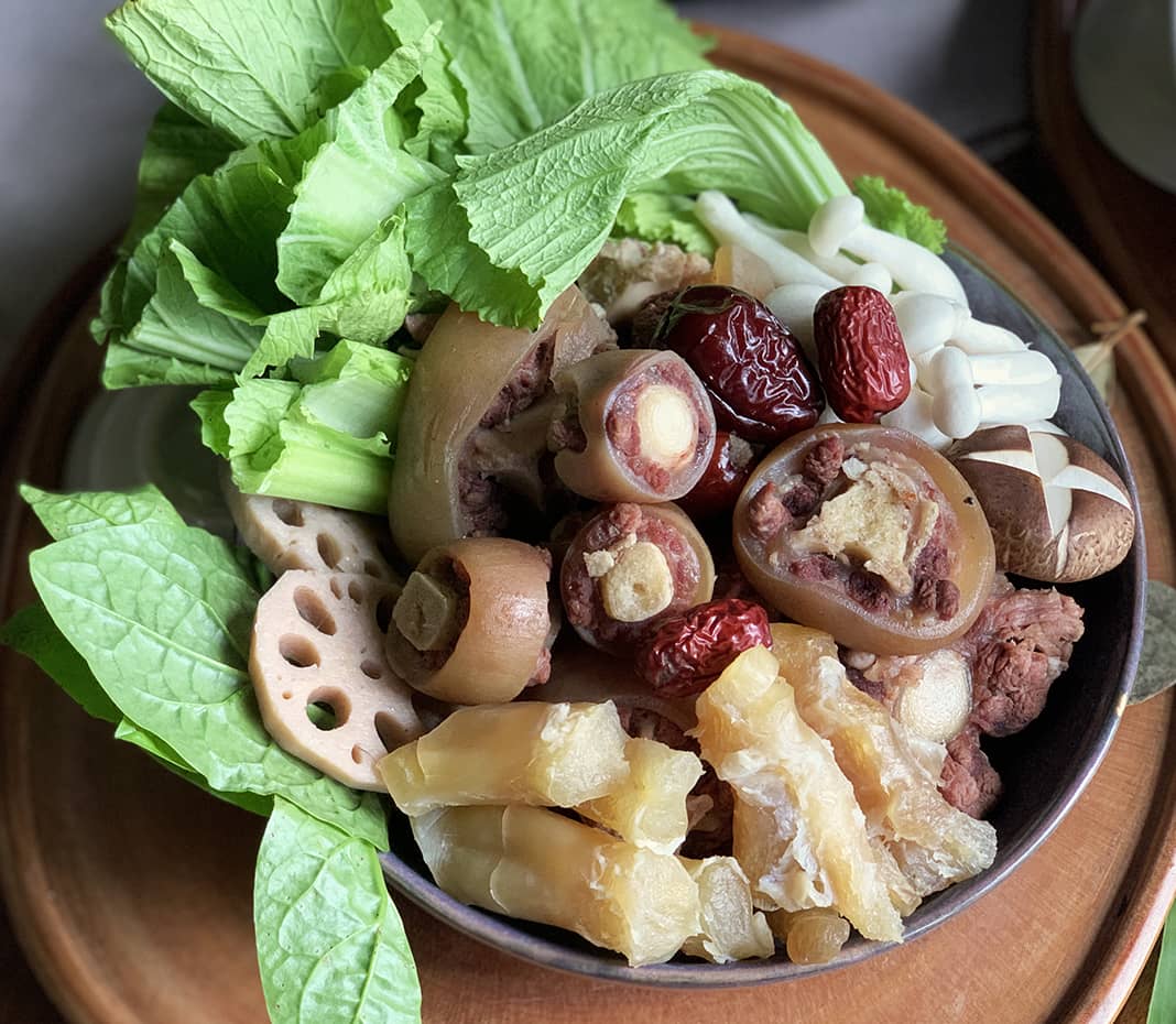 Bộ phận siêu bổ chỉ có một của con bò rất giàu canxi, đi chợ muộn là hết, giá lại rẻ hơn cả thịt- Ảnh 6.