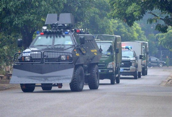 ダクラク村警察本部襲撃で死亡した将校と兵士4名の昇進（写真3）