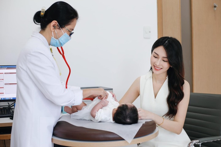 During this pregnancy, she felt very light, without morning sickness or fatigue like when she was pregnant with her two previous children. However, this was her third cesarean section, and she and her husband could not help but worry.