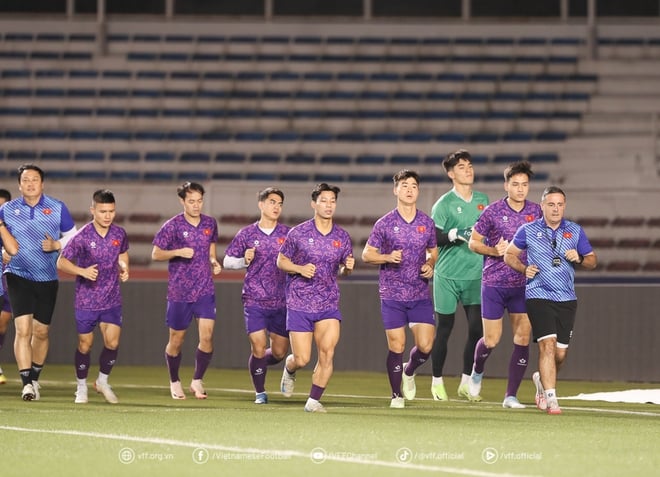 AFF Cup: Đội tuyển Việt Nam tập buổi đầu tiên ở Philippines, sẵn sàng giành 3 điểm- Ảnh 4.