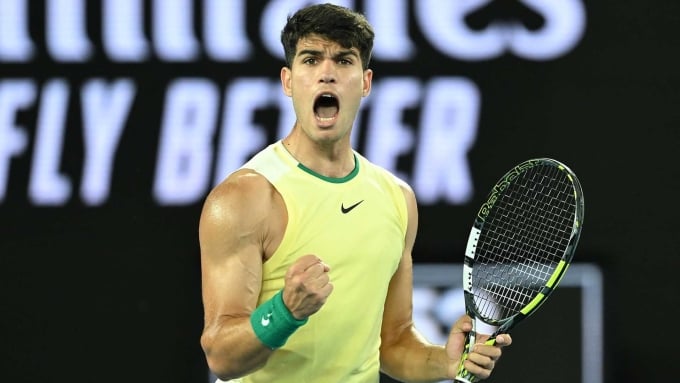 Alcaraz feiert seinen Sieg über Gasquet am 16. Januar im Rod Laver Court in Melbourne, Australien. Foto: ATP