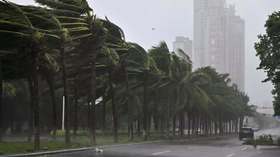 Trung Quốc: 'Quái vật' Benbinca tấn công vào Thượng Hải, sức tàn phá khủng khiếp của cơn bão mạnh nhất trong 75 năm vào thành phố 25 triệu dân ra sao?