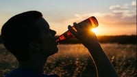 Dolor de cabeza después de beber alcohol ¿cómo manejarlo adecuadamente?