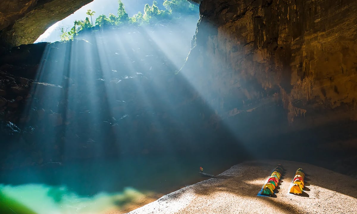 Les trois campings les plus impressionnants du monde lors du circuit de Son Doong