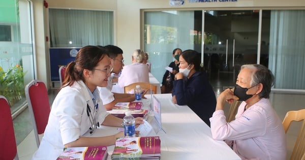 Au Vietnam, les personnes âgées passent en moyenne 14 ans à l'hôpital