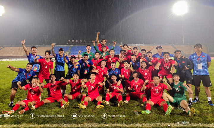 L'équipe vietnamienne U17 est en compétition pour une place en finale de l'AFC U17 2025.