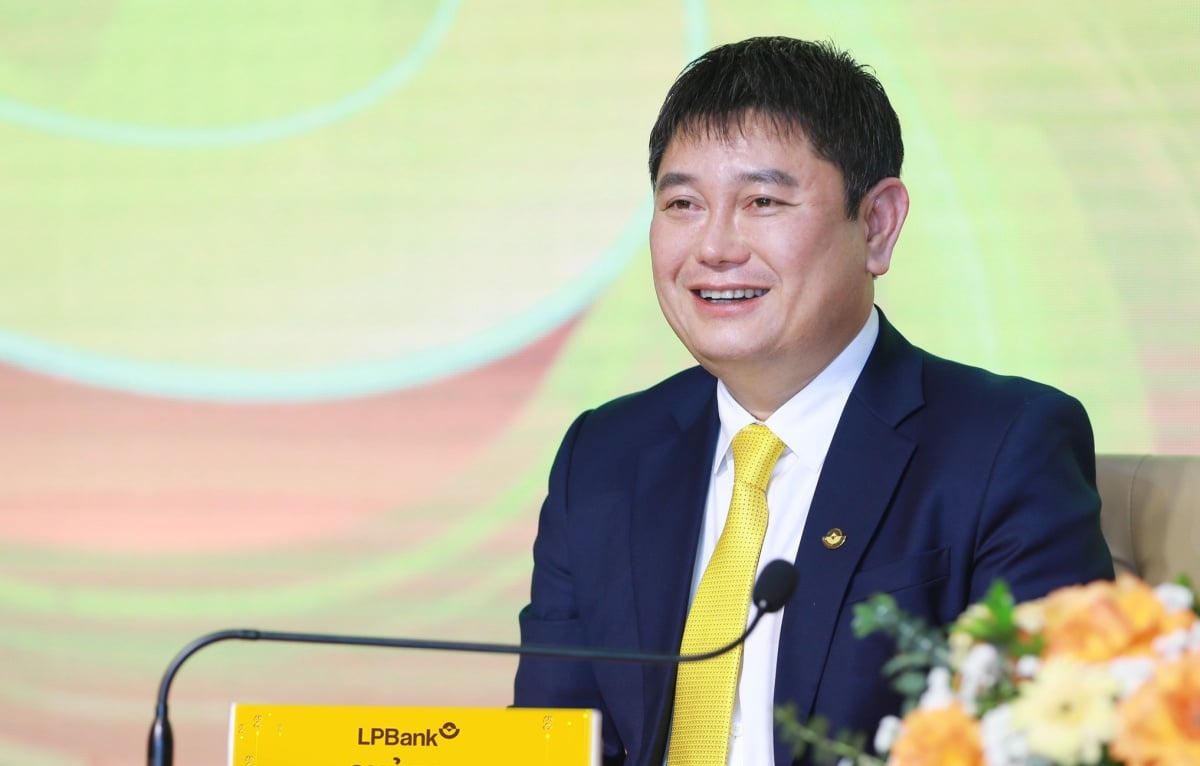 Le bureau de poste de Lien Viet a changé de nom pour devenir Loc Phat Bank