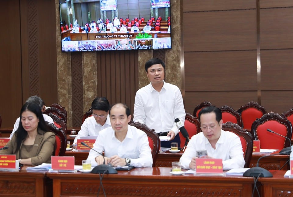 Directeur du conseil d'administration Projet d'investissement dans la construction du trafic de la ville de Nguyen Chi Thanh Cuong a dit opinions lors de la conférence