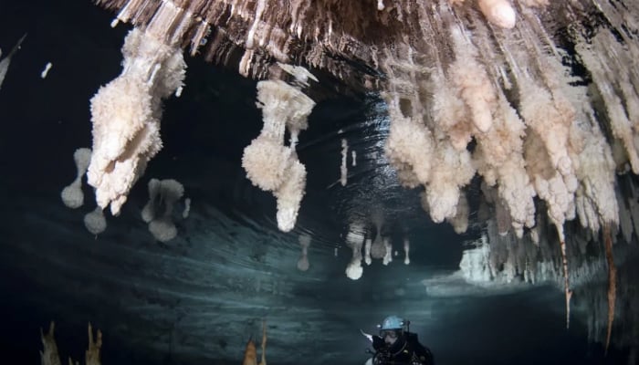 Descubren un puente de casi 6.000 años en una misteriosa cueva de la isla de Mallorca