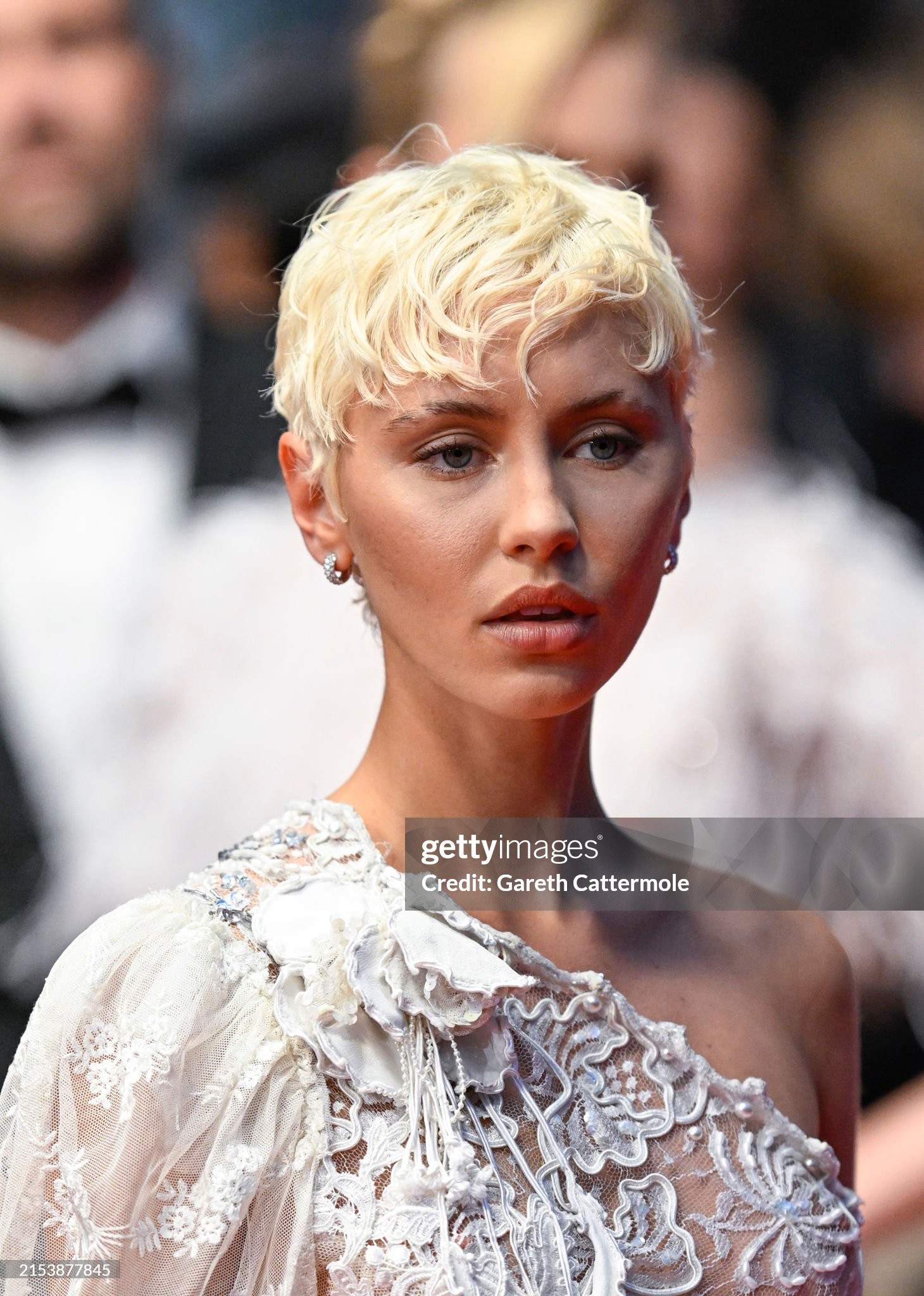 Cannes Day 7: Bella Hadid's see-through dress causes chaos on the red carpet photo 16