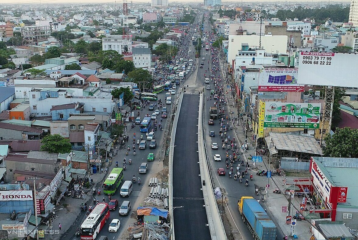 Es ist vorgeschlagen, die Nationalstraße 22 durch Ho-Chi-Minh-Stadt nach dem verstorbenen Premierminister Phan Van Khai zu benennen.