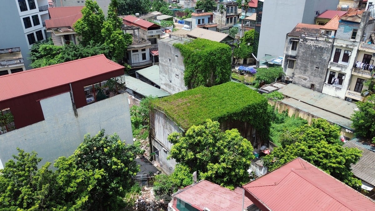 Hanoi : une route de 420 m de long d'une valeur de 1 400 milliards de VND n'est toujours pas terminée après 8 ans Photo 15