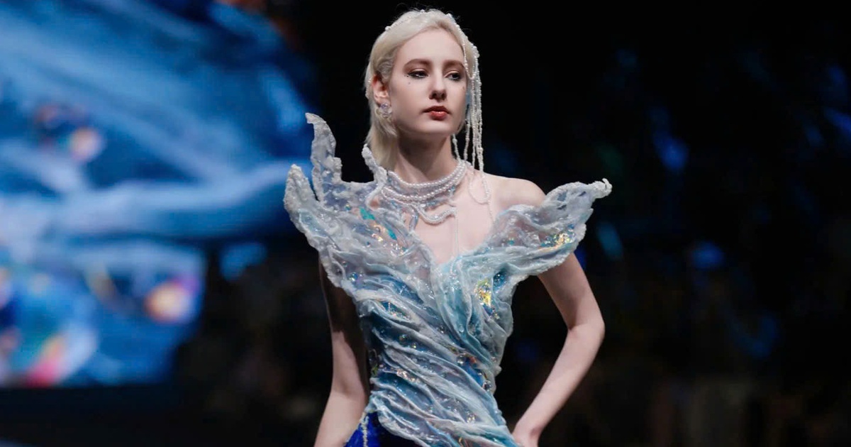 Designer Tra Linh recycles plastic into high-end wedding dresses, shows in China