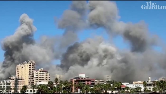 Israël bombarde la ville portuaire historique du Liban