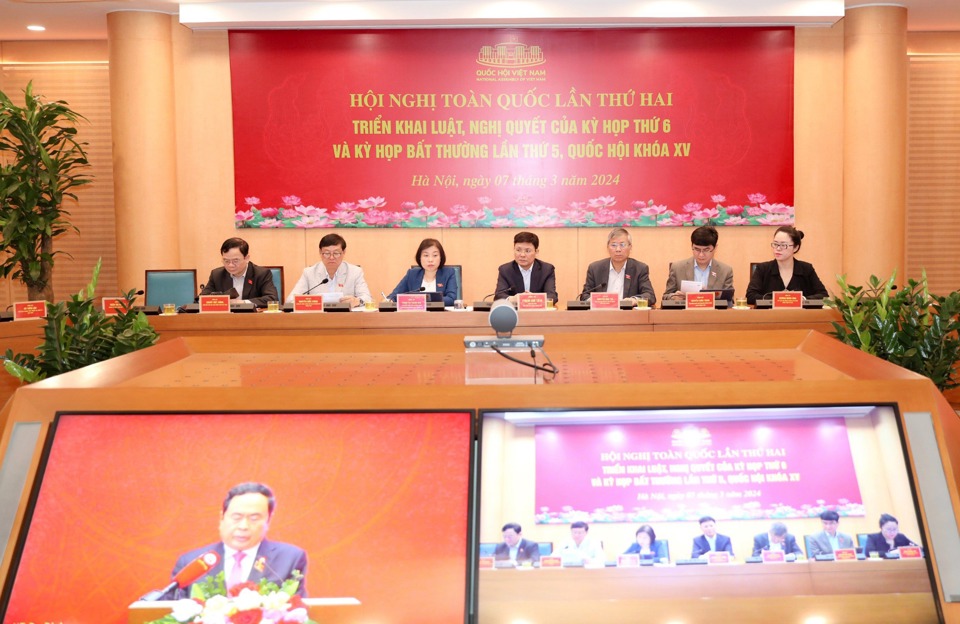 Delegates attending the conference at the Hanoi City bridge point