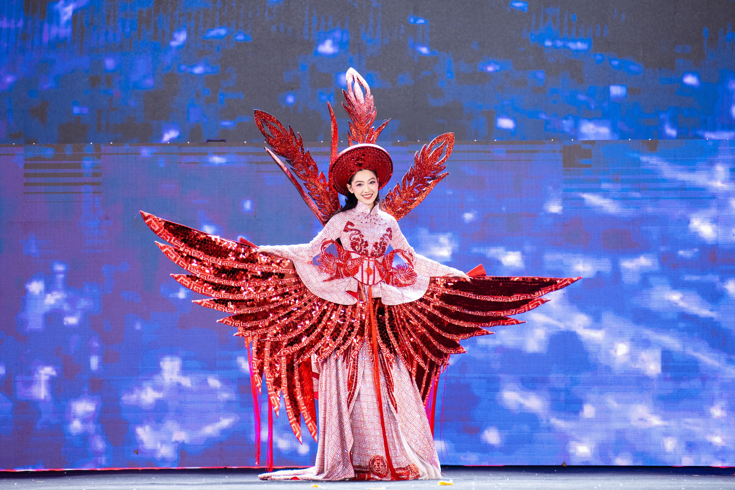 BTC Miss Grand Vietnam xin lỗi vì nhầm lẫn thông tin trong phần trình diễn trang phục 