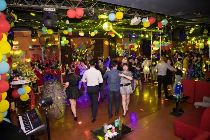 Tango Club คือสนามเด็กเล่นเพื่อสุขภาพสำหรับผู้รักดนตรีและการเต้นรำ